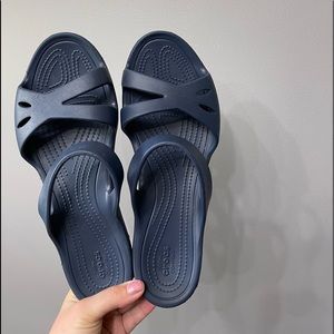 Crocs sandals 💙🐊